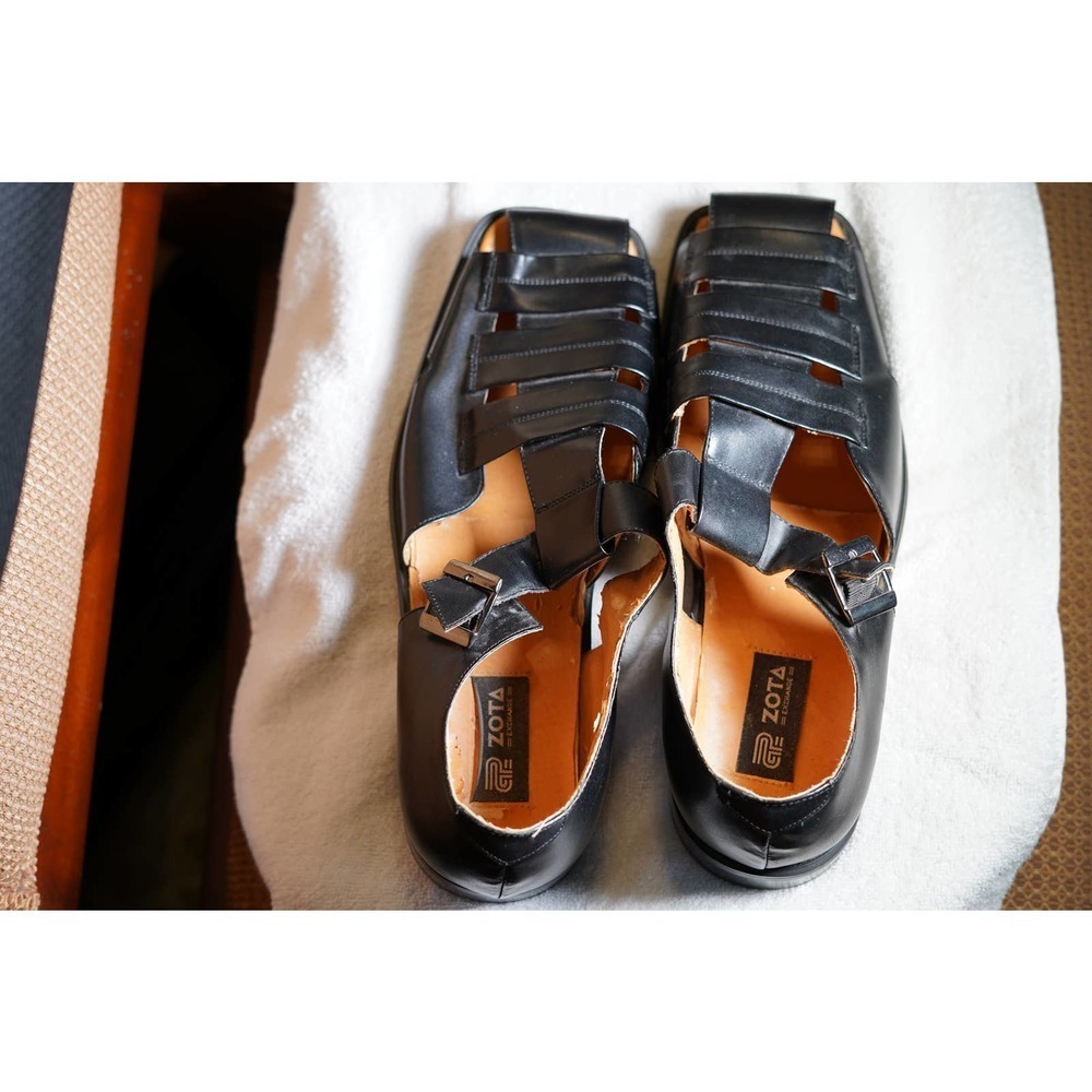 Zota Exchange Men's Black Faux Leather Sandals